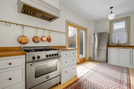 For Lease - 44 Queen Mary Street, Overbrook - Castleheights and Area, Ontario - Photo 3