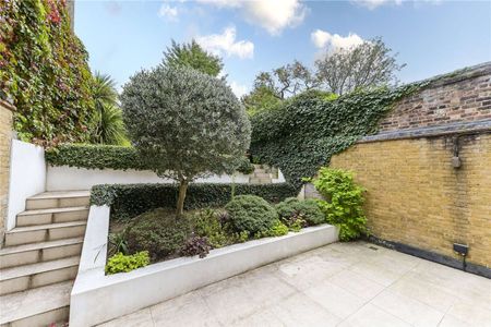 Five bedroom family house on the tree lined Hamilton Terrace. - Photo 5