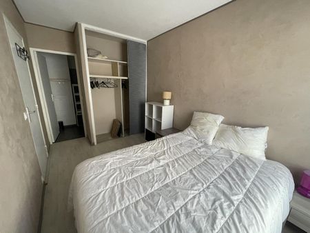 Location Appartement 2 pièces 40m² BORDEAUX 33000 - Photo 3