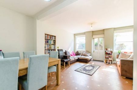 4 Bed Detached House, Sutherland Square, SE17 - Photo 3