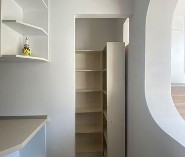 AP. 2 CAMERE- DRISTOR, MOBILAT/UTILAT MODERN - Fotografie 4