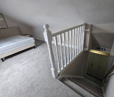 3 Bed Terraced House, Fox Green Crescent, B27 - Photo 3