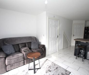2 bedroom detached house to rent - Photo 3