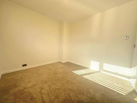 2 bedroom maisonette to rent - Photo 4