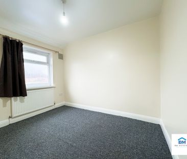 2 Bedroom House - Photo 4