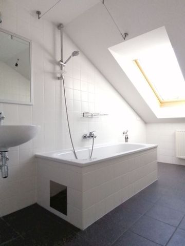 Dachgeschoßwohnung mit Terrasse im Univiertel - Provisionsfrei! - Foto 5