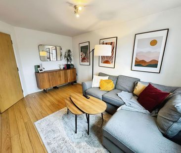 2 bedroom flat to rent - Photo 2