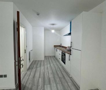 St. Georges Street, Bolton, BL1 - Photo 3