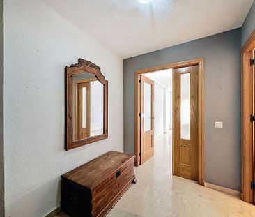 Piso de alquiler en Calle Spengler, La Barriguilla - Photo 6