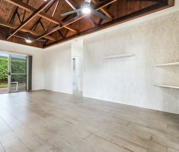 2/50 Kalymnos Drive, - Photo 1