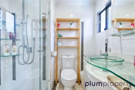 “Spacious and quiet townhouse in fantastic location!” - Photo 5