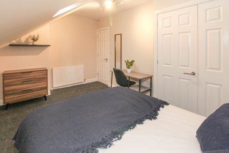 5 bedroom terraced house to rent - Photo 3