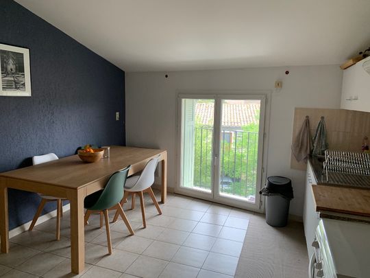 A louer Appartement T2 Bis Chateauneuf Du Pape centre, env.45m², - Photo 1