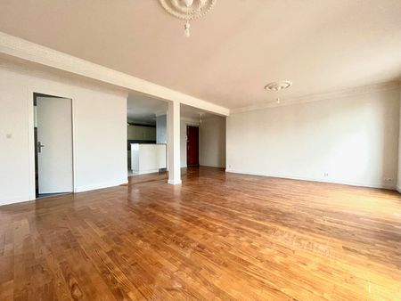 T4 ASCENSEUR ET PARKING - RUE FARIGOUL - 90.10 m² - Photo 3