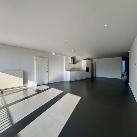 Appartement te huur - foto 1