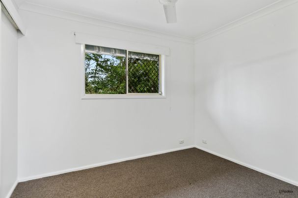 FOUR BEDROOM ONE BATHROOM HOME IN PRIME LOCATION - Photo 1