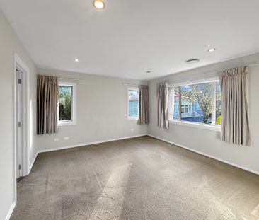 Quality Family Home - Photo 5