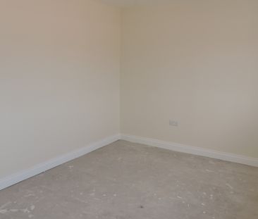 4 Bed Mid Terrace Meynell Road Leicester LE5 - Ace Properties - Photo 3