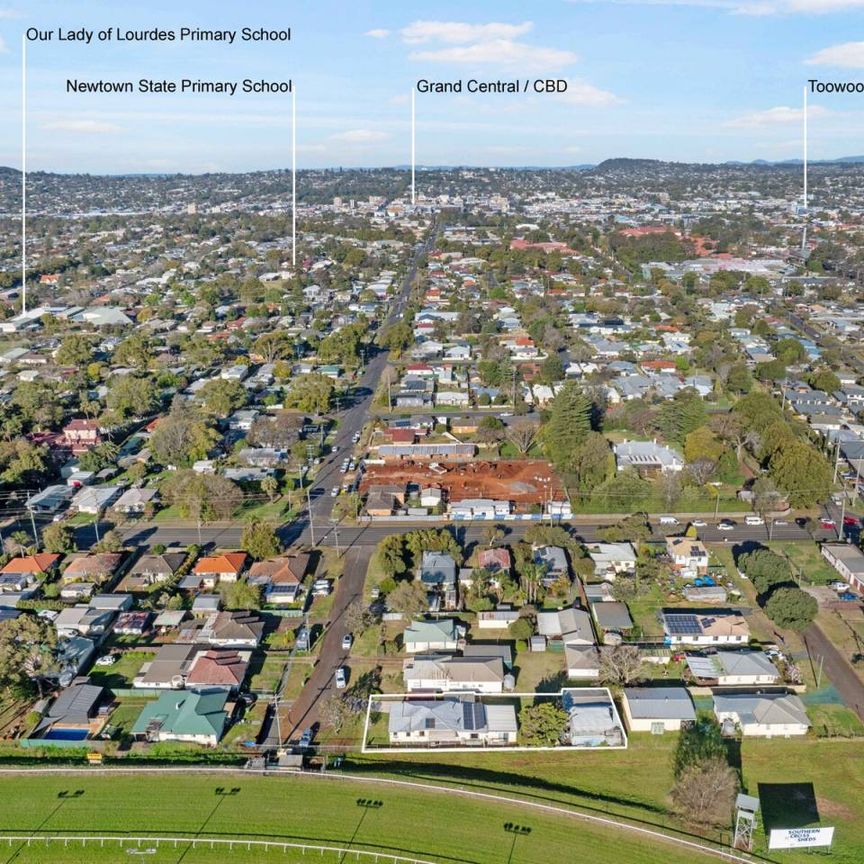 Charming 1950s Home with Character & Convenience - Photo 1