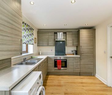 3 bedroom terraced house to rent - Photo 1