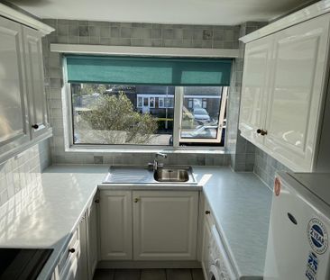 2 bedroom maisonette to rent - Photo 6