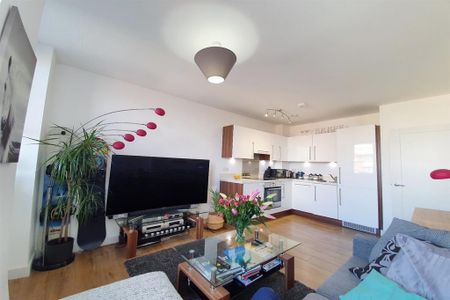 1 bedroom apartment to rent - Photo 2