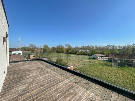 Appartement met groot terras - Photo 3