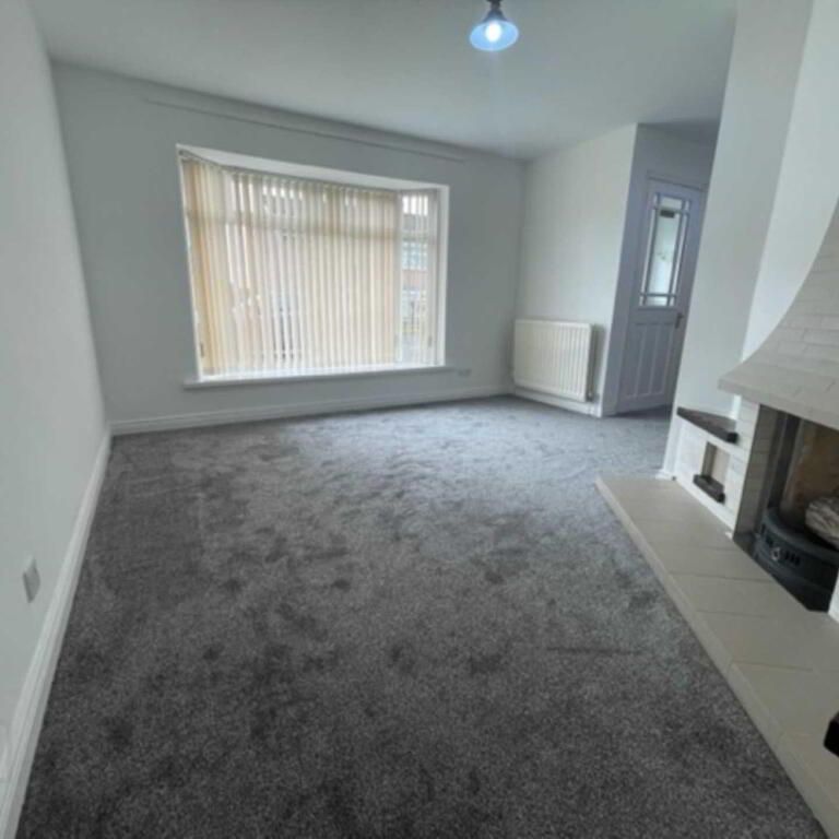 33 Marlborough Park, Lurgan, Craigavon, BT66 8NL - Photo 1