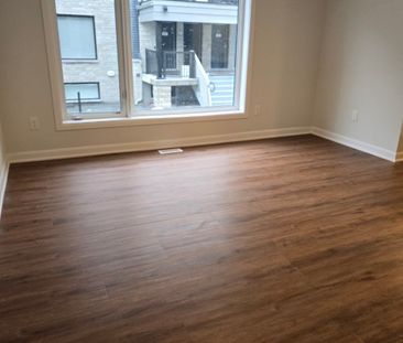 For Lease - 701 Glenroy Gilbert Drive Unit# 20, Barrhaven, Ontario - Photo 5