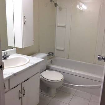 Mclean :One bedroom Apartment 2,100$ for Oct 1st - Photo 4