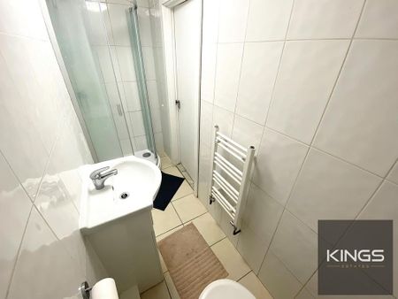 5 bedroom terraced house to rent - Photo 2