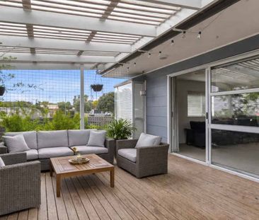 Large Yard and Extra Space! - Photo 4