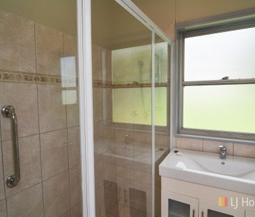 3 BEDROOM HOME - Photo 4