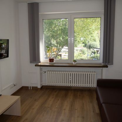 VOLL MÖBLIERT UND NUR WENIGE SCHRITTE ZUM SEE !!! - Foto 1