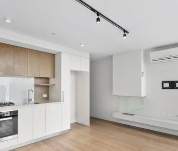 1001/2 Claremont Street, South Yarra VIC 3141 - Apartment For Rent ... - Photo 3