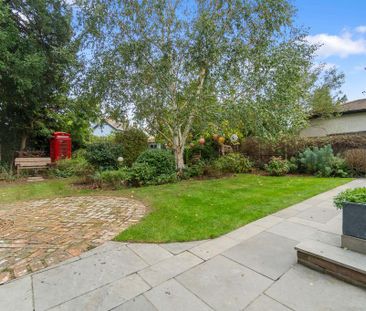 4 bedroom detached house to rent - Photo 2