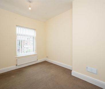 2 Bedroom Terraced House for Rent - Photo 4