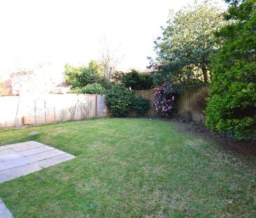 3 bedroom detached house to rent - Photo 2