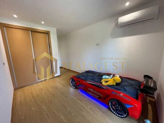 4 room luxury Flat for rent in Maia, Distrito do Porto - Photo 1