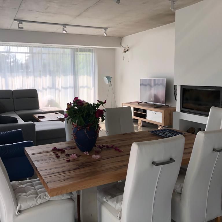 INCHIRIERE CASA VILA LUX individuala 6 camere EROU IANCU NICOLAE JOLIE VILLE BANEASA - Photo 1