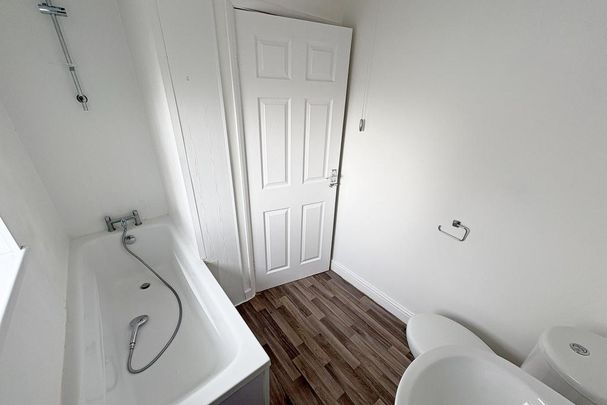 2 bedroom maisonette to rent - Photo 1
