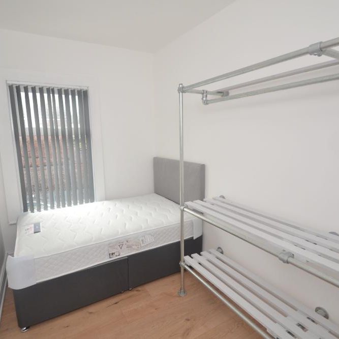 5 bedroom terraced house to rent - Photo 1