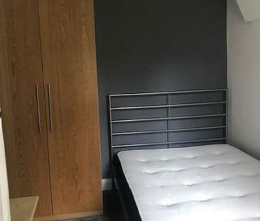 4 bedroom house to rent - Photo 1