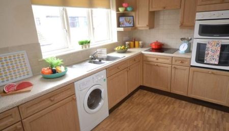 Maritime Court, Haven Banks, Exeter - Photo 4