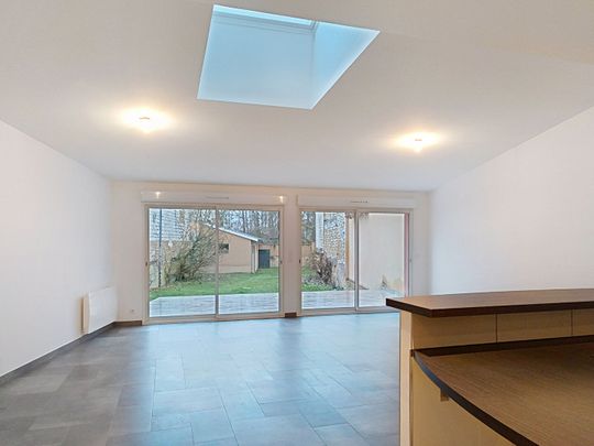 Maison à louer - LE CHATELET- SUR- RETOURNE - Photo 1