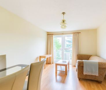 2 Bed Flat, Taeping Street, E14 - Photo 1