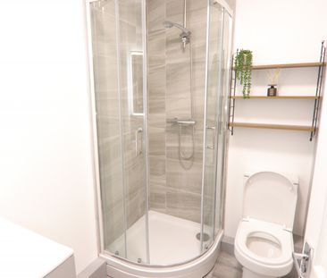 Flat 115, Green Lane, Yeadon, Leeds, LS19 7GP - Photo 1
