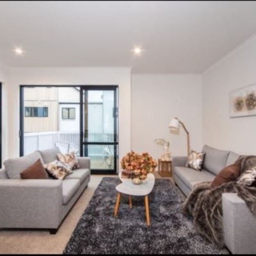 Charming 3BR Townhouse in Hobsonville - Photo 1