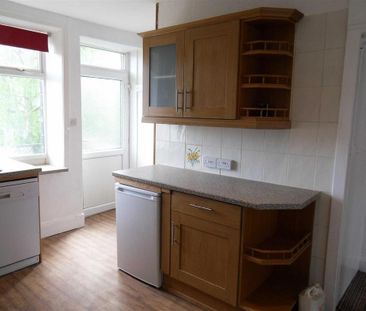 2 bedroom terraced house to rent - Photo 4