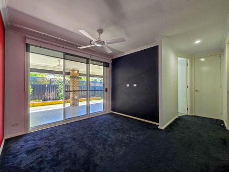 Luxury Family Living in a Prime Rosemeadow Location - Photo 5